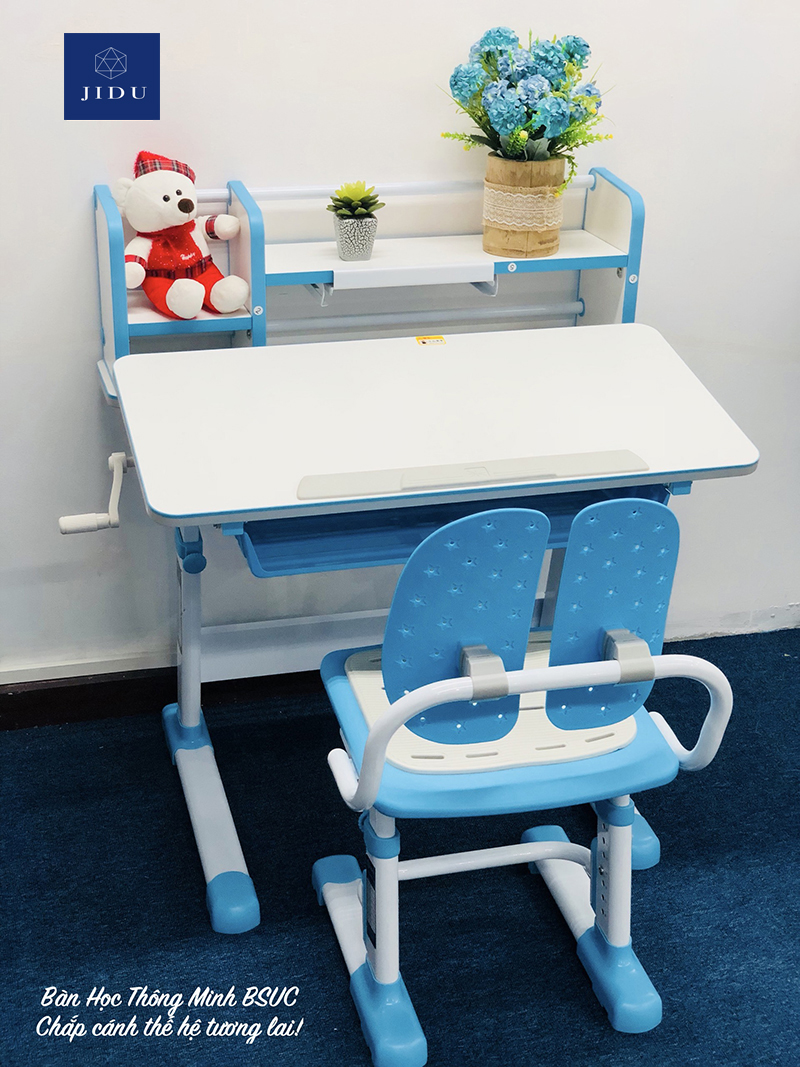 Điều chỉnh chiều cao của bàn và ghế dễ dàng theo chiều cao của trẻ
