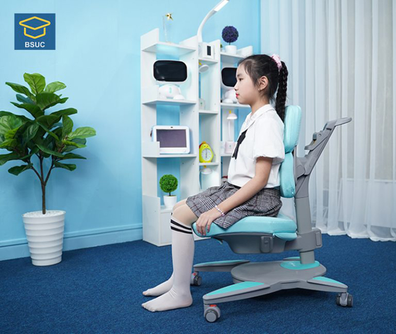 Hệ thống nâng hạ hiện đại và dễ sử dụng.