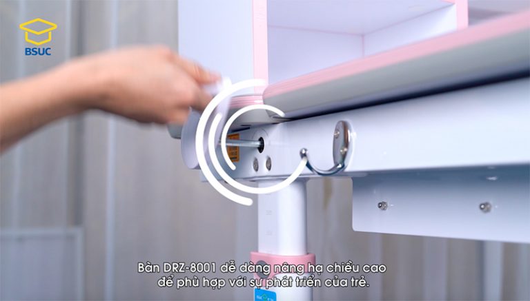 Bàn học DRZ-10001 nâng hạ chiều cao dễ dàng phù hợp với sự phát triển của trẻ