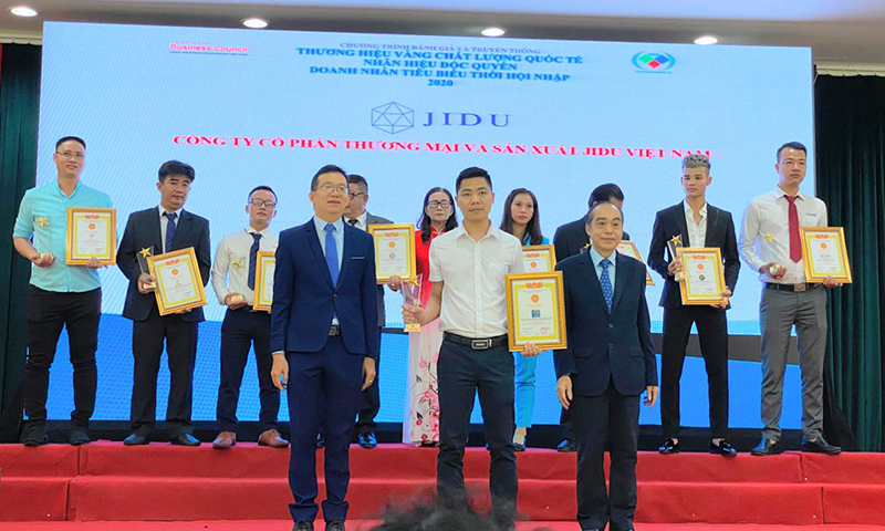 JIDU vinh danh thương hiệu vàng chất lượng quốc tế 2020 tại Hồ Chí Minh
